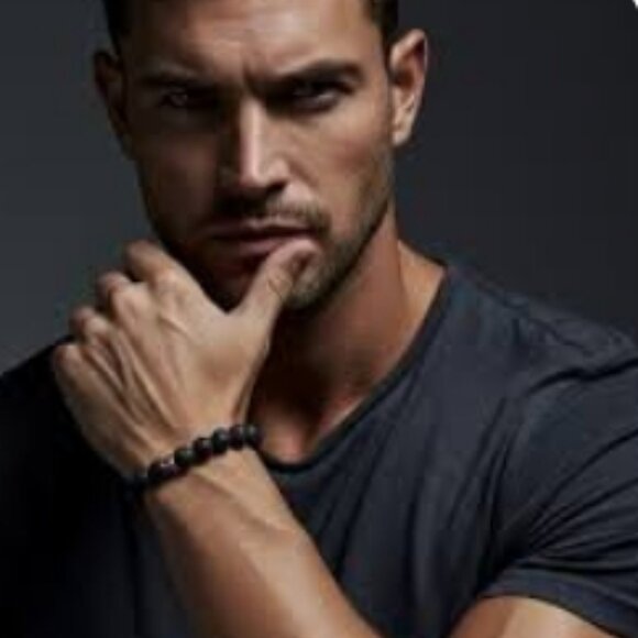 Men's Striking black natural Obsidian Bead Stretch Bracelet - Picture 3 of 7